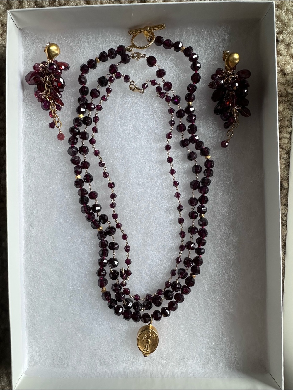 Vintage Jaded necklaces & earrings